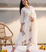 Off white embroidered pure cotton kurta trouser dupatta set