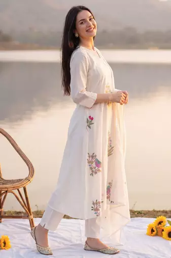 Off white embroidered pure cotton kurta trouser dupatta set