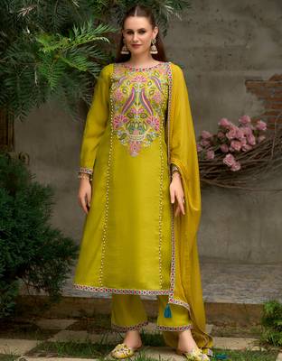 Yellow embroidered silk blend kurta trouser dupatta set 3