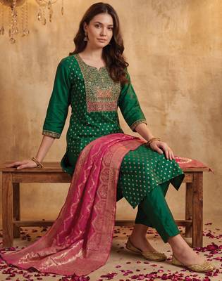 Green embroidered silk blend kurta trouser dupatta set 1