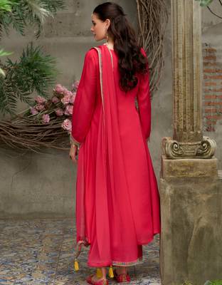 Pink embroidered silk blend kurta trouser dupatta set 2