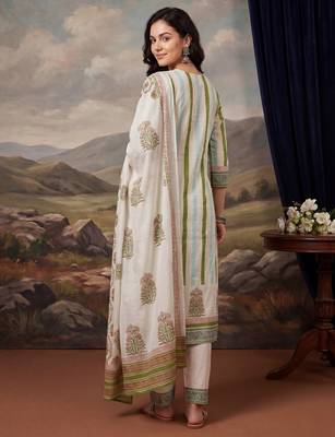 Off white printed pure cotton kurta trouser dupatta set 3