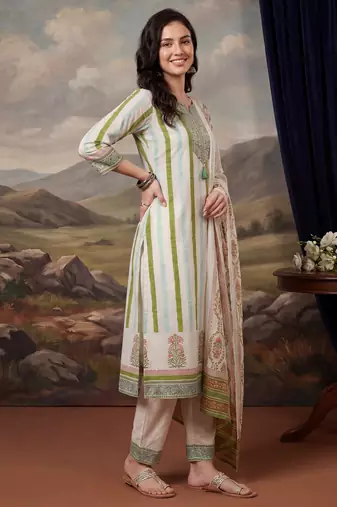 Off white printed pure cotton kurta trouser dupatta set