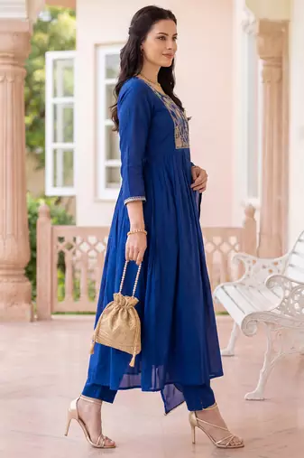 Blue embroidered silk blend kurta trouser dupatta set