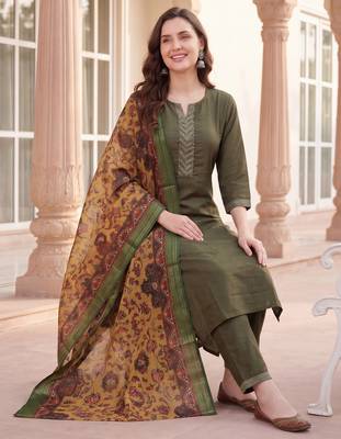 Green yoke design silk blend kurta trouser dupatta set 1