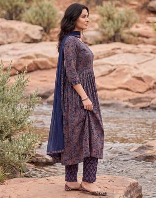 Purple printed pure cotton kurta trouser dupatta set 4