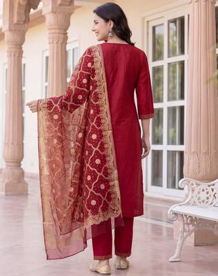 Red yoke design silk blend kurta trouser dupatta set 3
