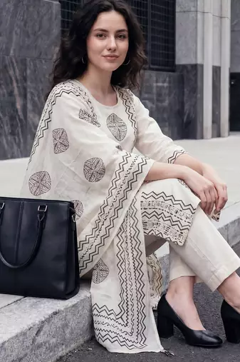 Off white printed pure cotton kurta trouser dupatta set