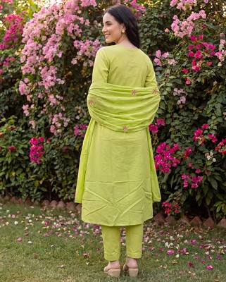 Green embroidered pure cotton kurta trouser dupatta set 3