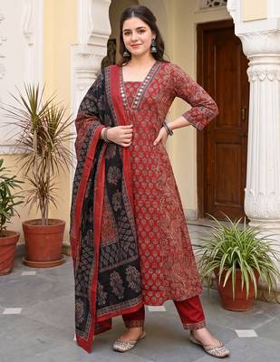Maroon printed pure cotton kurta trouser dupatta set 2
