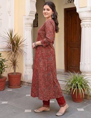 Maroon printed pure cotton kurta trouser dupatta set 3
