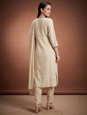 Cream printed silk blend kurta trouser dupatta set 3