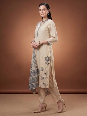 Cream printed silk blend kurta trouser dupatta set 4