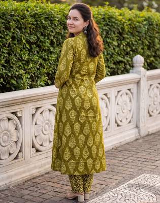 Green printed pure cotton kurta trouser dupatta set 3