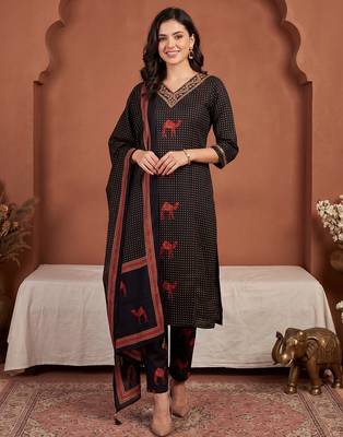Black printed pure cotton kurta trouser dupatta set 2