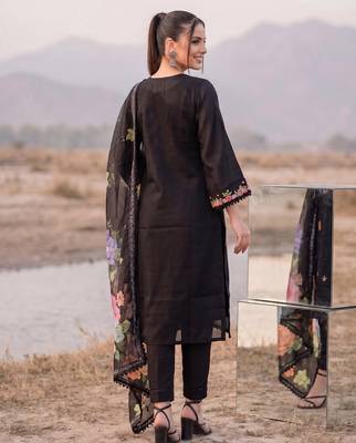 Black printed silk blend kurta trouser dupatta set 3