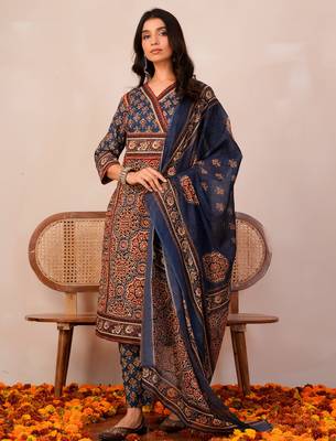 Orange printed pure cotton kurta trouser dupatta set 3