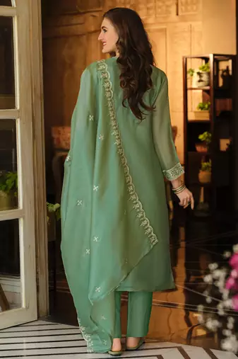 Green embroidered organza kurta trouser dupatta set