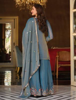 Blue embroidered silk blend kurta trouser dupatta set 3