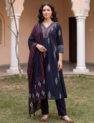 Black printed pure cotton kurta trouser dupatta set 2