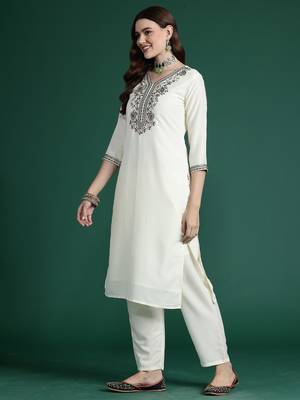 White embroidered silk blend kurta trouser dupatta set 3