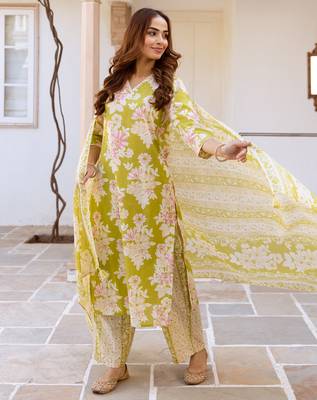 Green printed pure cotton kurta trouser dupatta set 4