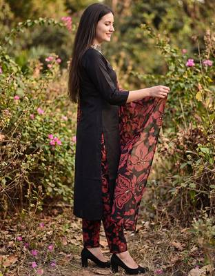 Black solid pure cotton kurta trouser dupatta set 3
