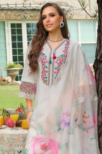 White embroidered cotton blend kurta trouser dupatta set