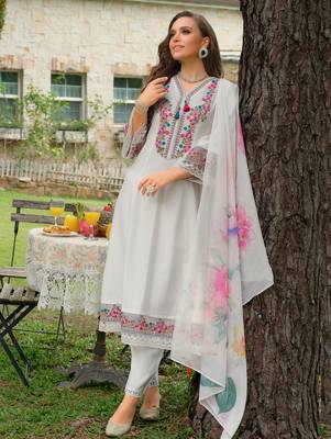 White embroidered cotton blend kurta trouser dupatta set 4