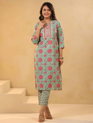Sea green embroidered cotton blend kurta trouser dupatta set 3