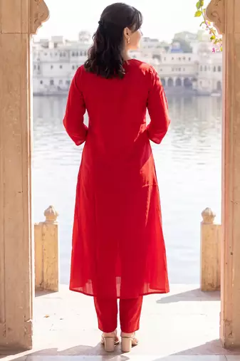 Red embroidered silk blend kurta trouser dupatta set