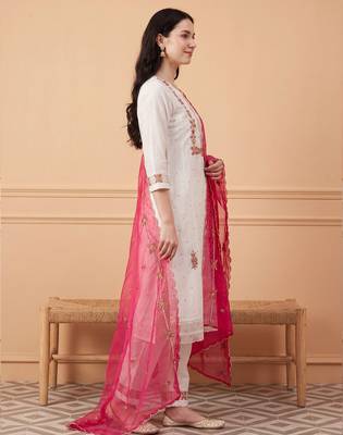 White embroidered silk blend kurta trouser dupatta set 3