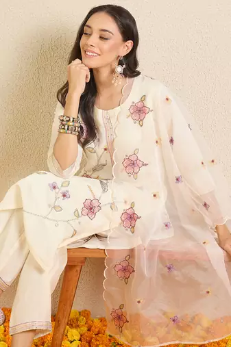 Off white embroidered silk blend kurta trouser dupatta set