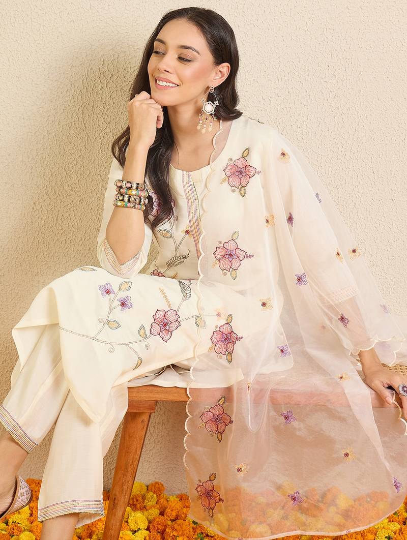 Off white embroidered silk blend kurta trouser dupatta set