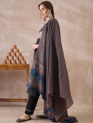 Black printed pure cotton kurta trouser dupatta set 4