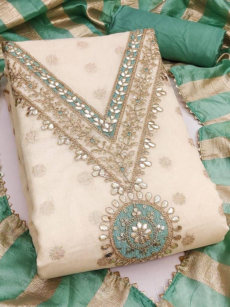 Women Printed & Embroidered Unstitched Dress Material