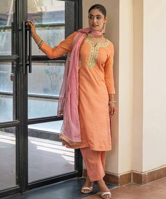 Peach a line embroidered kurta with pant and dupatta 3