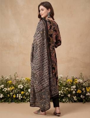 Black embroidered pure cotton kurta trouser dupatta set 2