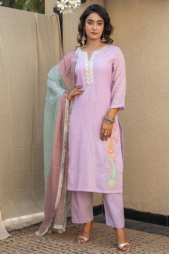 Lilac embroidered kurta with pant and dupatta