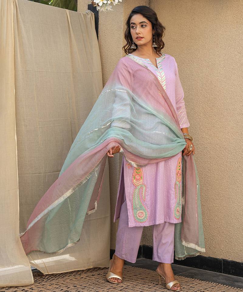 Lilac embroidered kurta with pant and dupatta