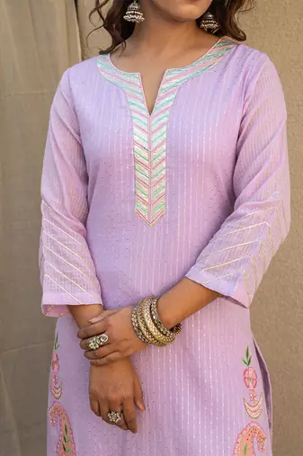 Lilac embroidered kurta with pant and dupatta