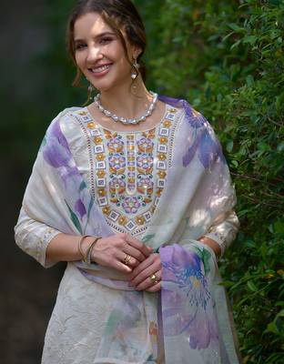 Off white embroidered pure cotton kurta trouser dupatta set 3