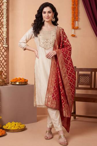 Off white embroidered silk blend kurta trouser dupatta set