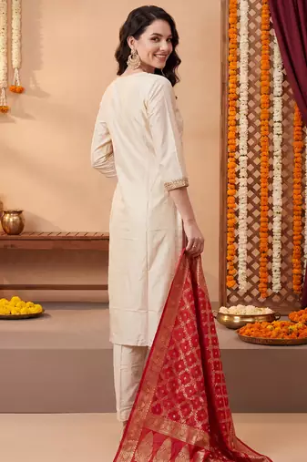 Off white embroidered silk blend kurta trouser dupatta set