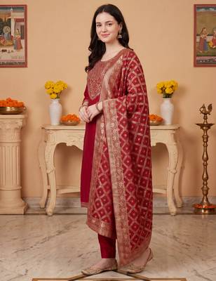 Maroon embroidered silk blend kurta trouser dupatta set 3