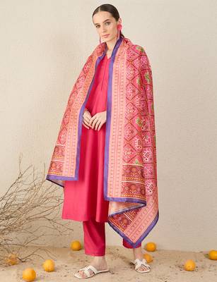 Pink solid cotton blend kurta trouser dupatta set 1