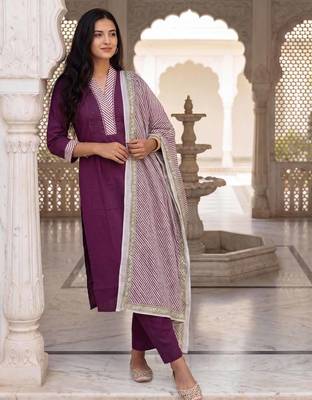 Burgundy self design pure cotton kurta trouser dupatta set 1