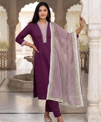 Burgundy self design pure cotton kurta trouser dupatta set 4