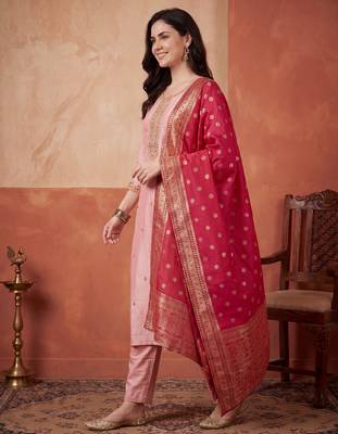 Pink embroidered silk blend kurta trouser dupatta set 3