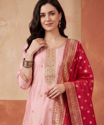 Pink embroidered silk blend kurta trouser dupatta set 4